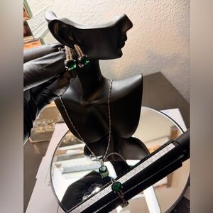 Elegant Silver and Green Jewelry Set